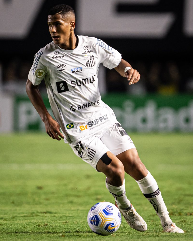 育舞台上的 育舞台上的