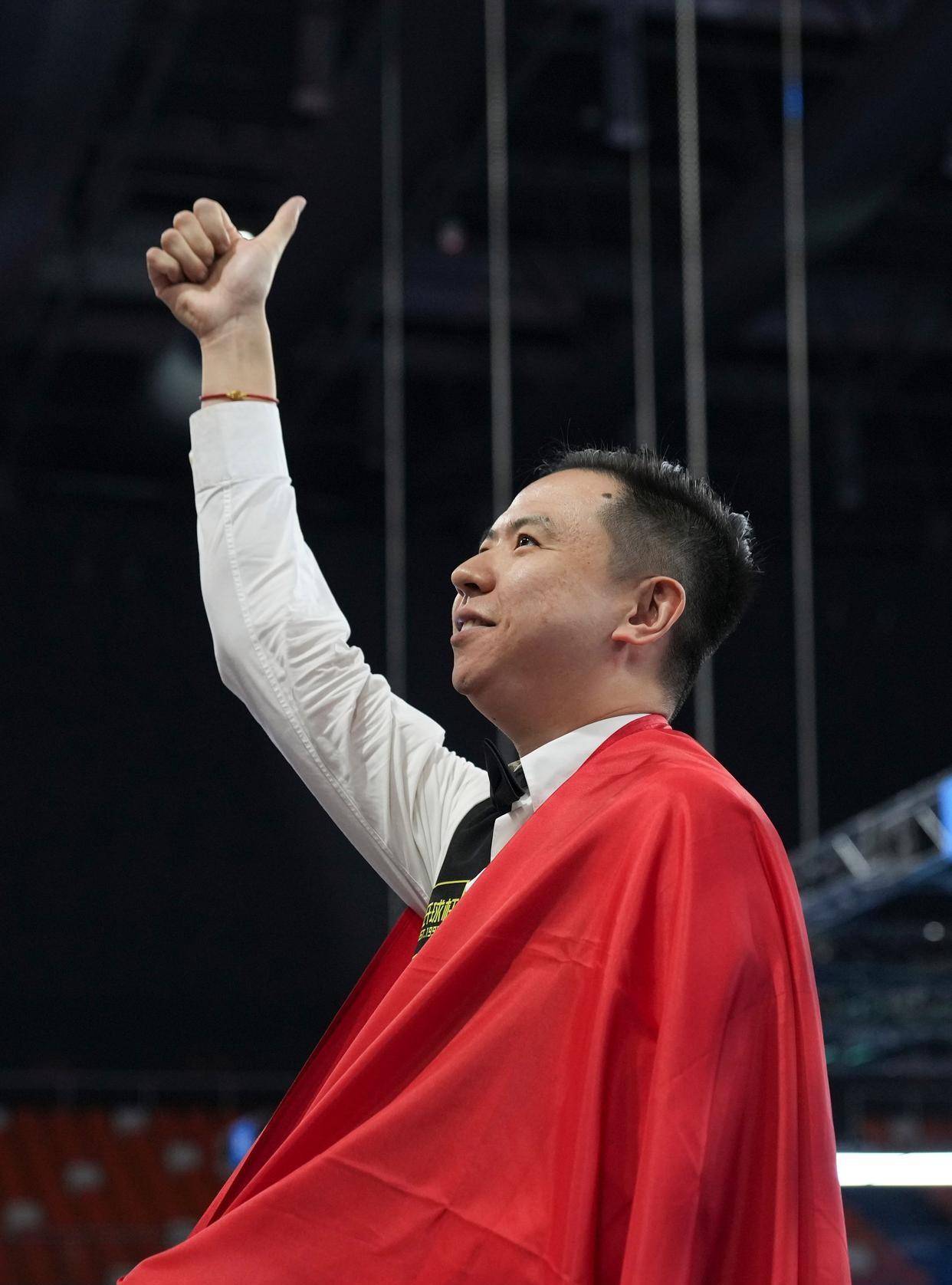 我们不仅看 我们不仅看